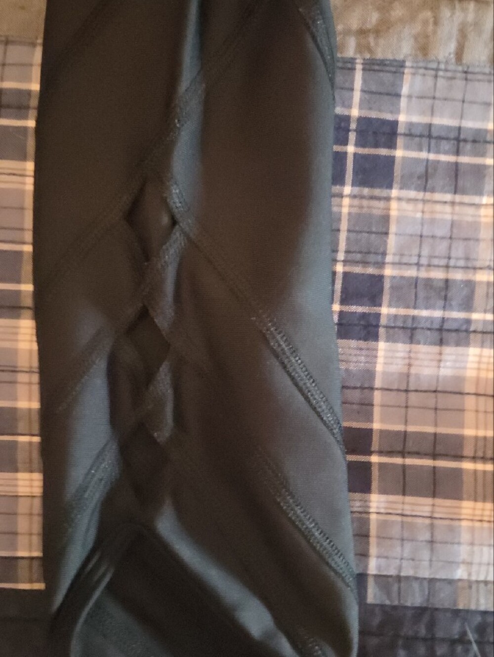 Under Armour Women's Capri Leggings - Black & Gray (2-Pack) - Picture 3 of 5